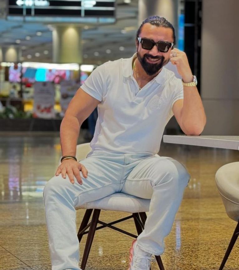 Ajaz khan